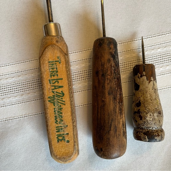 3 Vintage Ice Picks with Wooden Handles - Picture 6 of 7
